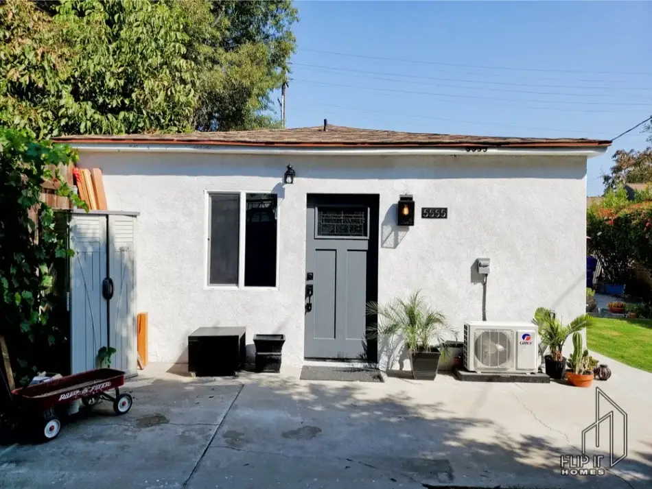 Studio Layout ADU Garage Conversion — North Hollywood, CA